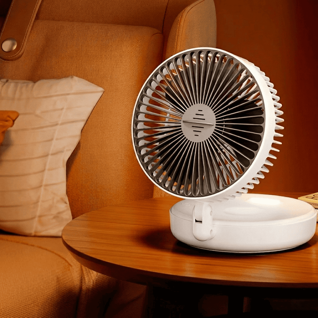 Ventilatore portatile 3in1 pieghevole a 90°, 4 velocità, luce notturna calda e ricarica USB. Disponibile con batteria 1200mAh o 5000mAh. Bianco o Nero.